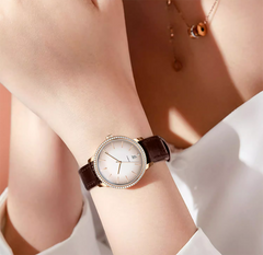 Source Factory — Montre-bracelet mécanique élégante pour femme
